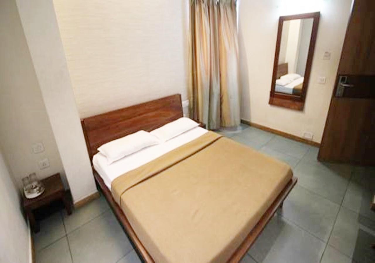 Hotel Holiday Home Bangalore Extérieur photo