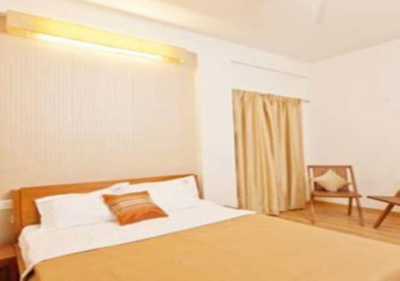 Hotel Holiday Home Bangalore Extérieur photo